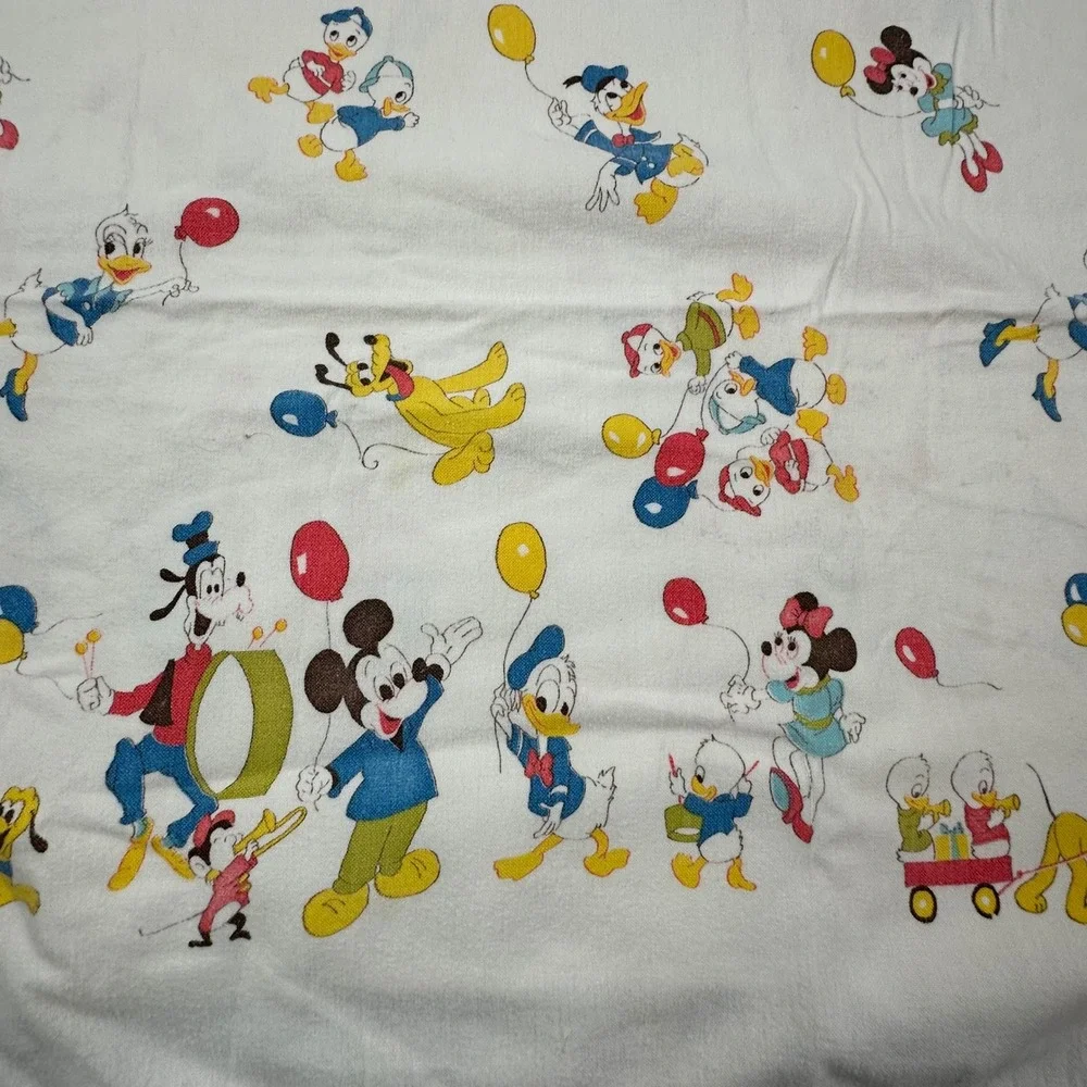 VTG 70S 80S WALT DISNEY PRODUCTIONS BABY BLANKET CRIB 40
